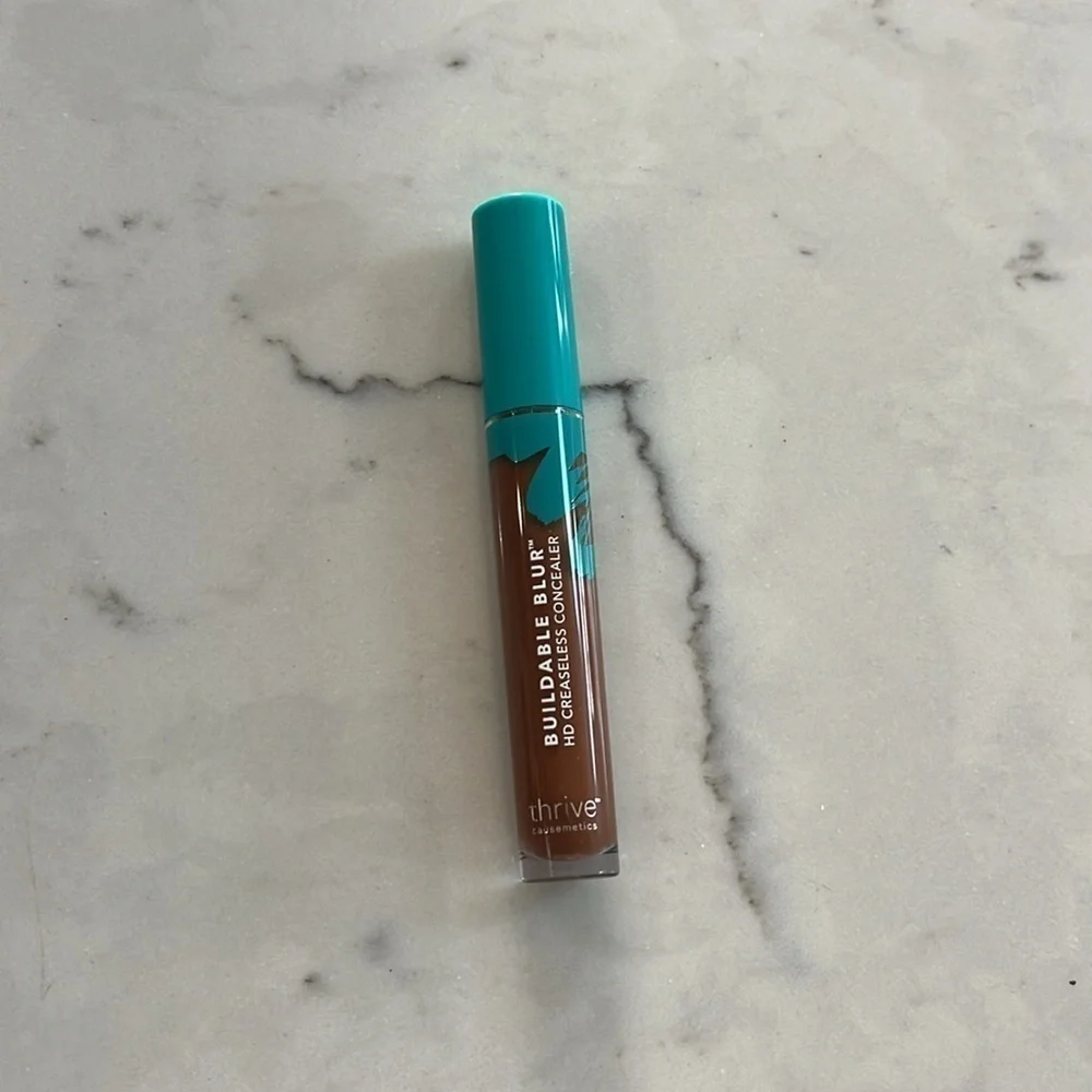 Thrive cosmetics buildable blur in shade very deep